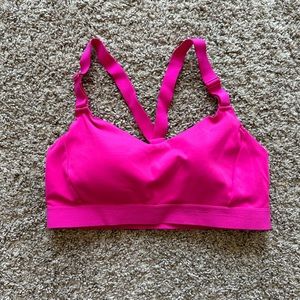 Hot Pink Sports Bra!🩷